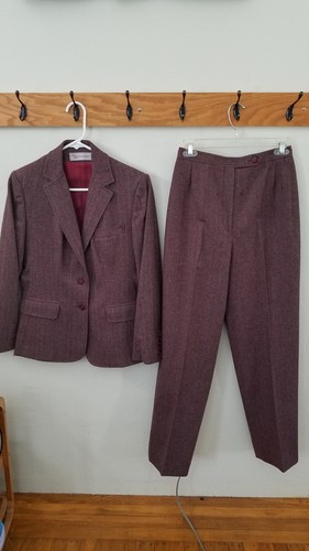 Evan-Picone Vintage Burgundy Houndstooth Wool Pant Suit size 10