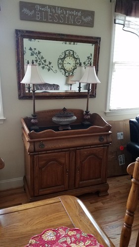 Solid oak Dining Table With 6 Chairs and bench