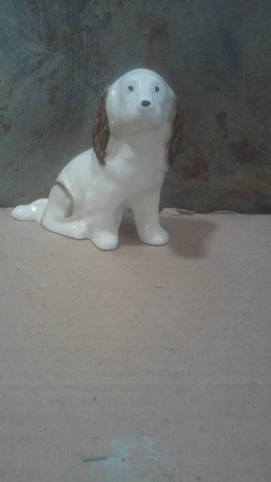 Porcelain Sitting Dog Figurine - Spaniel 3 1/2