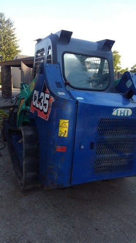 IHI CL35 Skid Steer Loader with Yanmar diesel 2 speed ONLY 1300 HRS