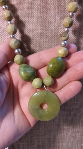Beautiful!!! Green Stone Necklace Toggle  Clasp Marked Ster Hand Crafted