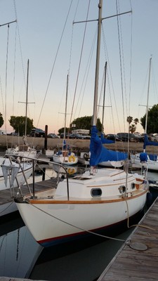 sailboat: Cape Dory 25