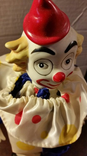 Clown Standing Moving Music Box Porcelain Head Hands Its A Small World