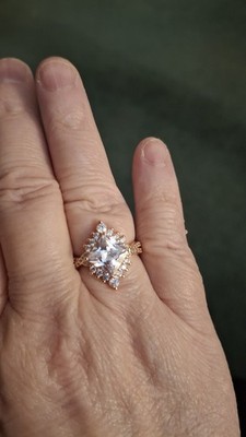 Foto dell'oggetto di un acquirente verificato