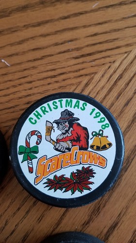 HOCKEY PUCKS TOPEKA SCARE CROWS