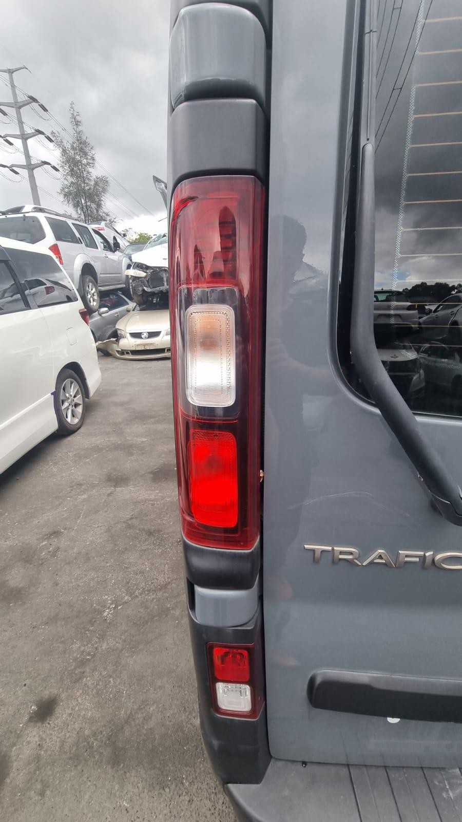 RENAULT TRAFIC 01/2015-12/2021 RIGHT GUARD REPEATER TYPE X82 - thumbnail 5