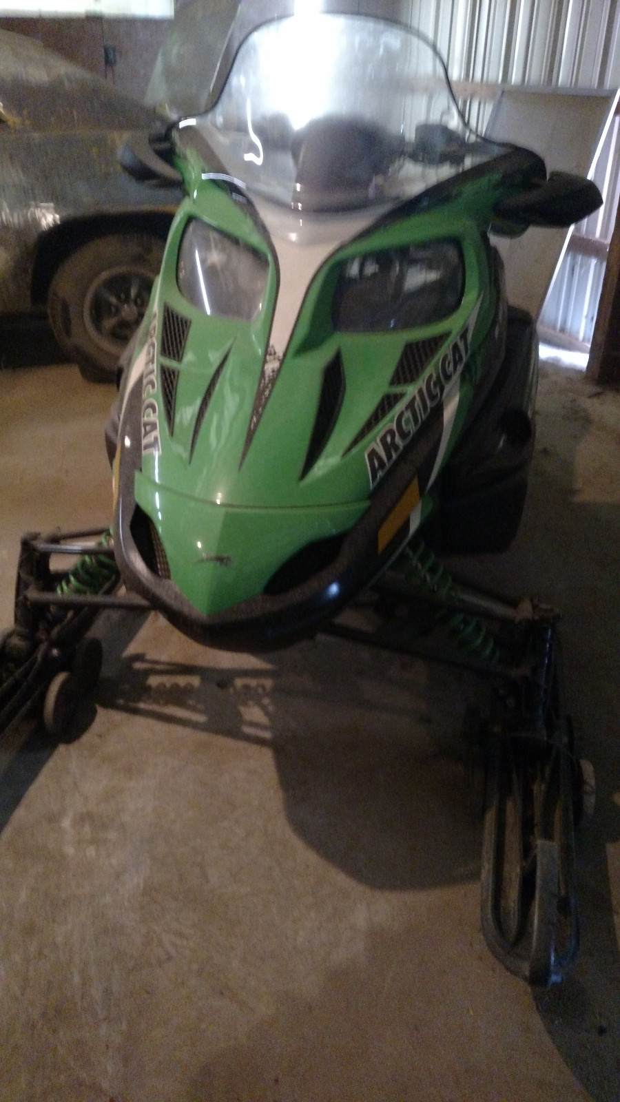 2009 arctic cat f8 sno pro and 2010 f8 lxr