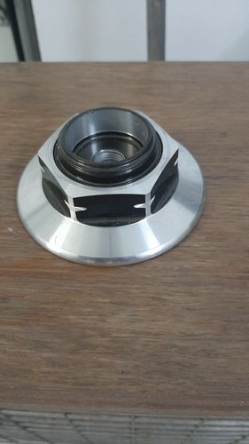 Oz racing F1 wheel center cap nut M575 M601 M604 NOS no Bbs