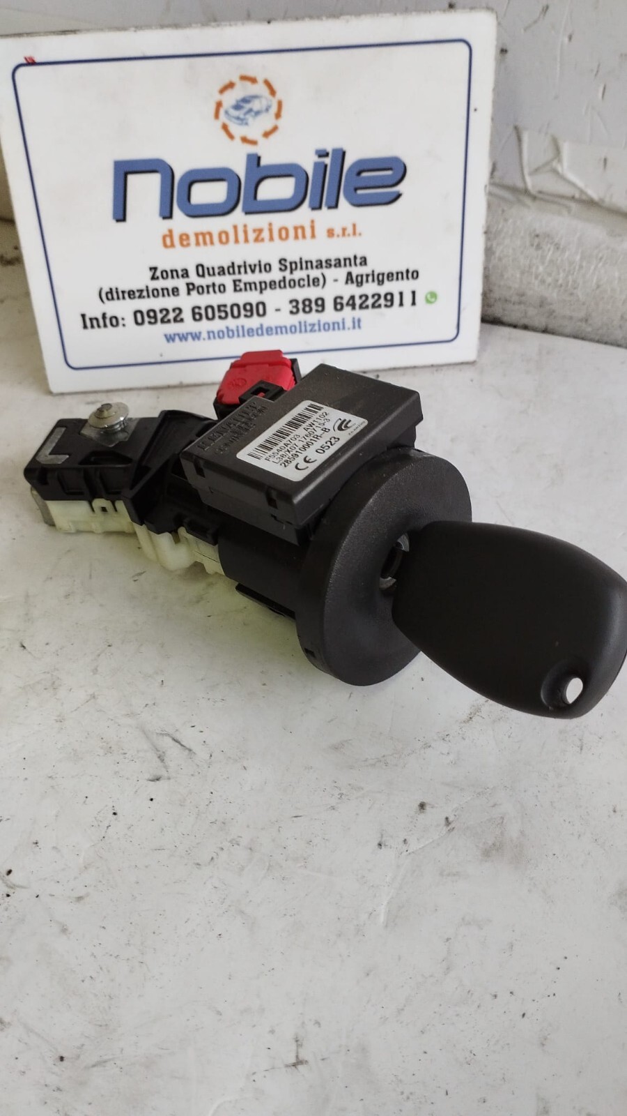 Commutatore Avviamento E Bloccasterzo Renault TWINGO 3a Serie (08/14>12/19<) Usato