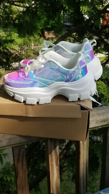 LUCKY STEP SHOES WHITE HOLOGRAM SIZE US 8 BARELY WORN
