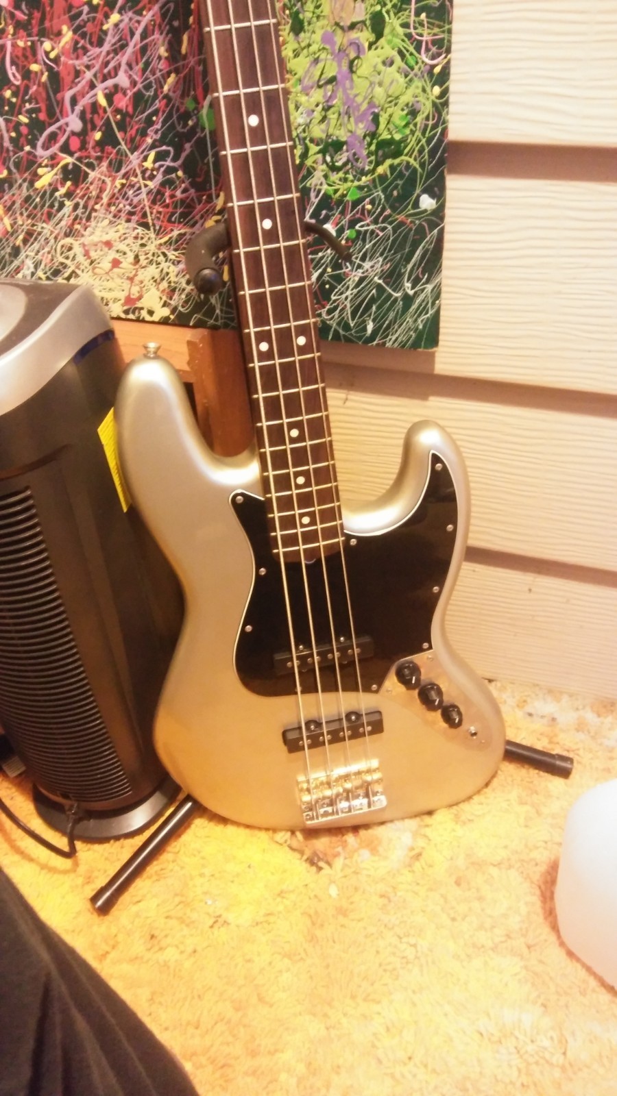 squier classic vibe jazz bass 60 Inca silver with  white and black pic guard