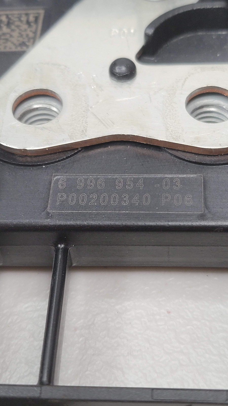 0 Bmw M3 G80 Battery Cable Ends Cover Trim 6996954 image 4