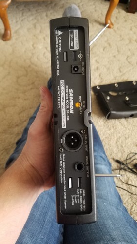 Samson SR 33X Stage 33 Microprocessor Diversity Wireless System CT-3 Samsonite