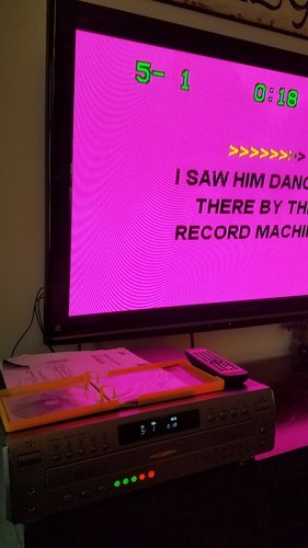 JVC 5-Disc Karaoke VCD Player Model XL-FV323 *Works Great* W/ MANUAL & REMOTE