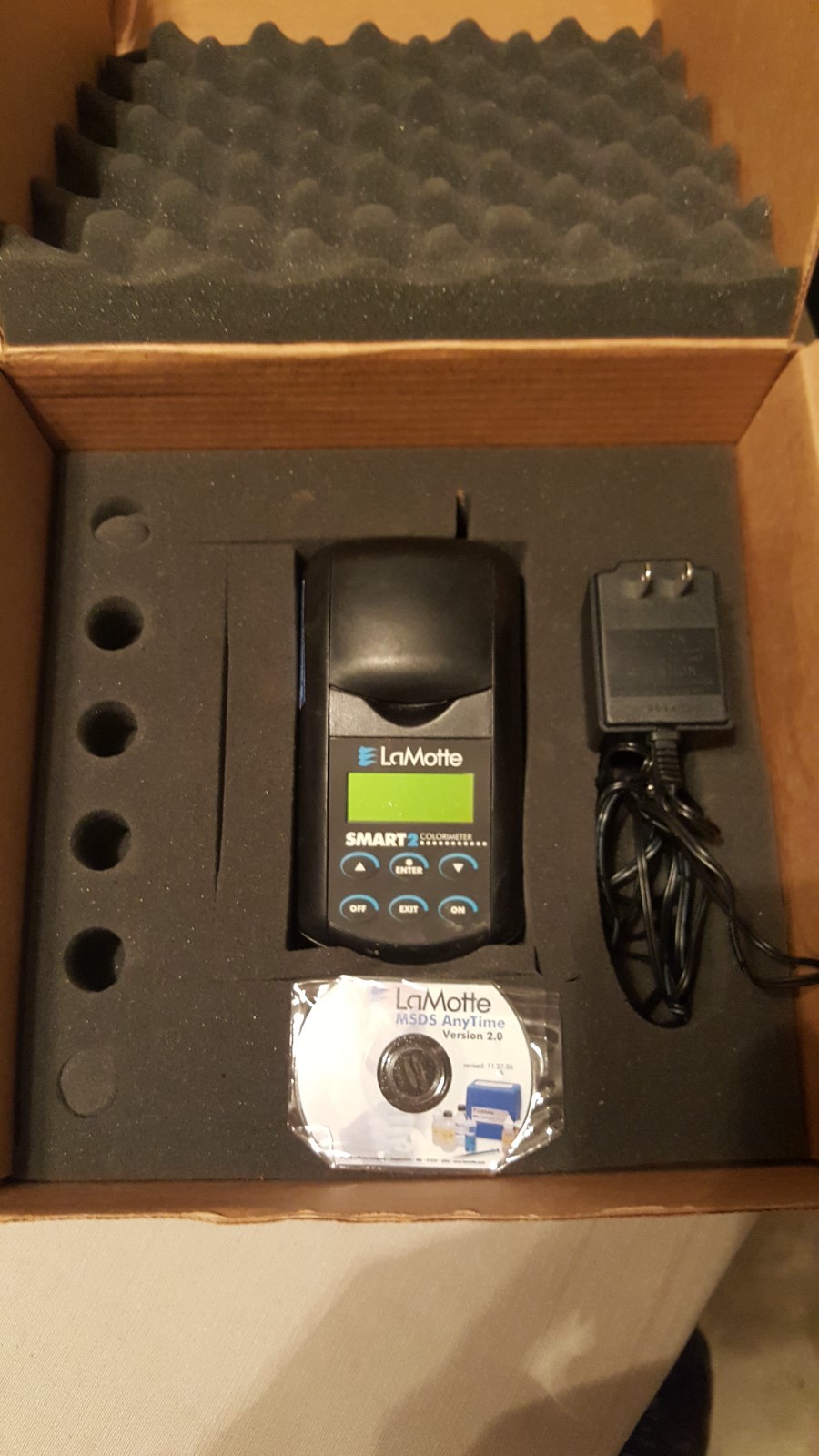 LaMotte Smart 2 Colorimeter Kit, includes users manual's and CD Documentation