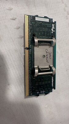 WORKING Intel Celeron 300MHz 66MHz Bus Speed SL2X8 Slot 1