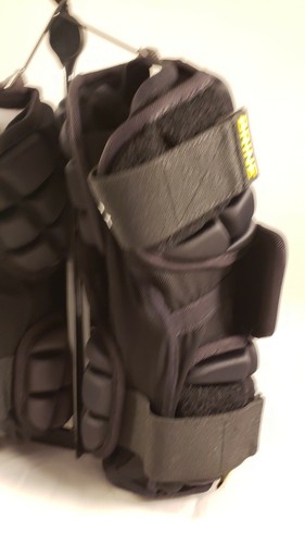 Brine Clutch Midfield Lacrosse Arm Pad - Large (Black)