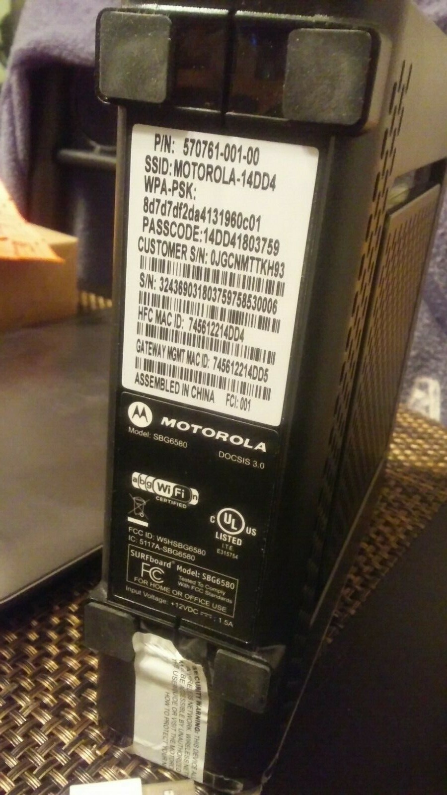 Motorola SURFboard SBG6580 Dual Band Wi-Fi Router Modem Combo- No A/C or Manual