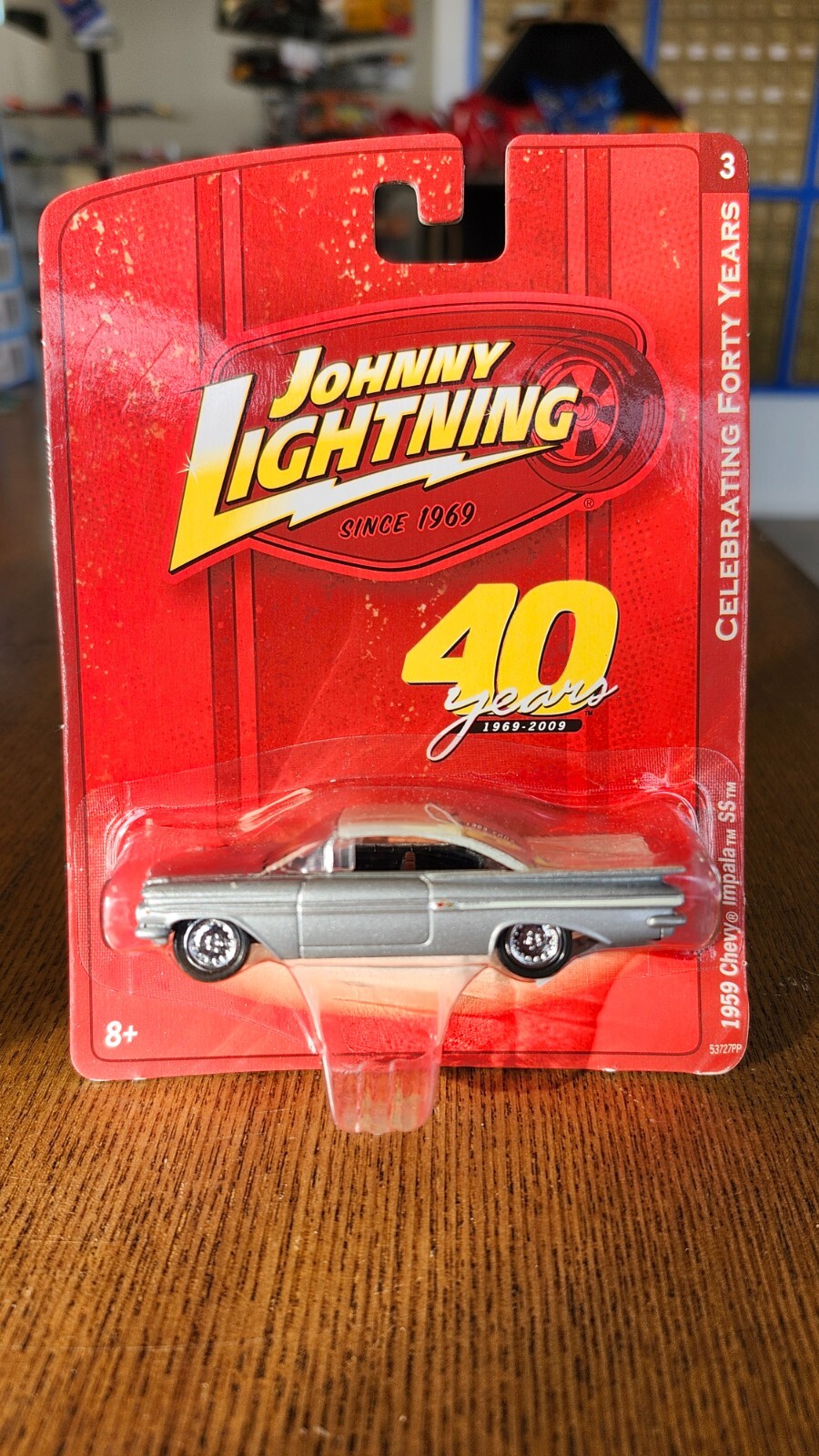 2010 Johnny Lightning 40 Years R3 1959 Chevy Impala SS in