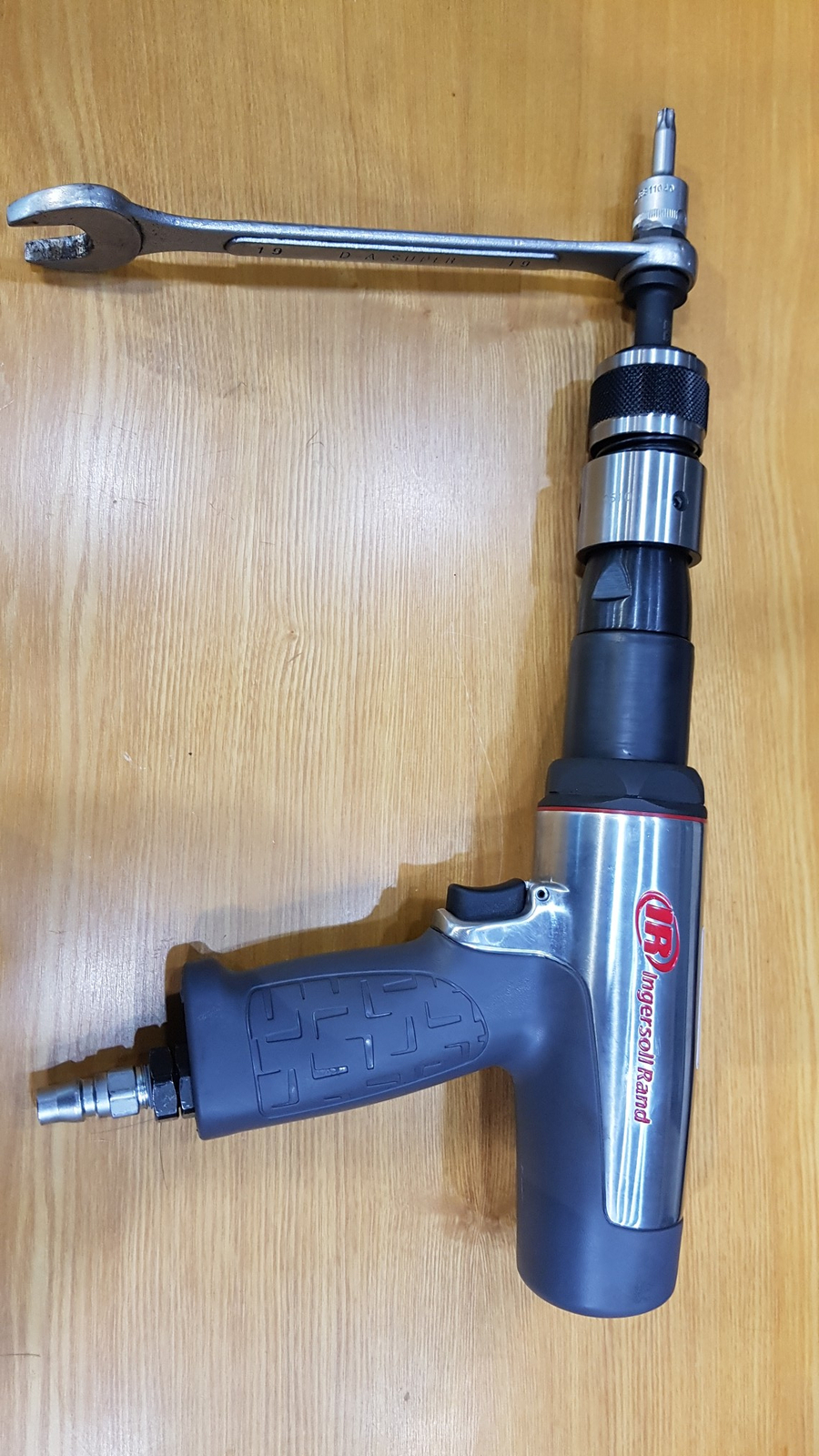 Ingersoll Rand 118MAX Low Vibration Air Hammer Chisel Quick Change Bit