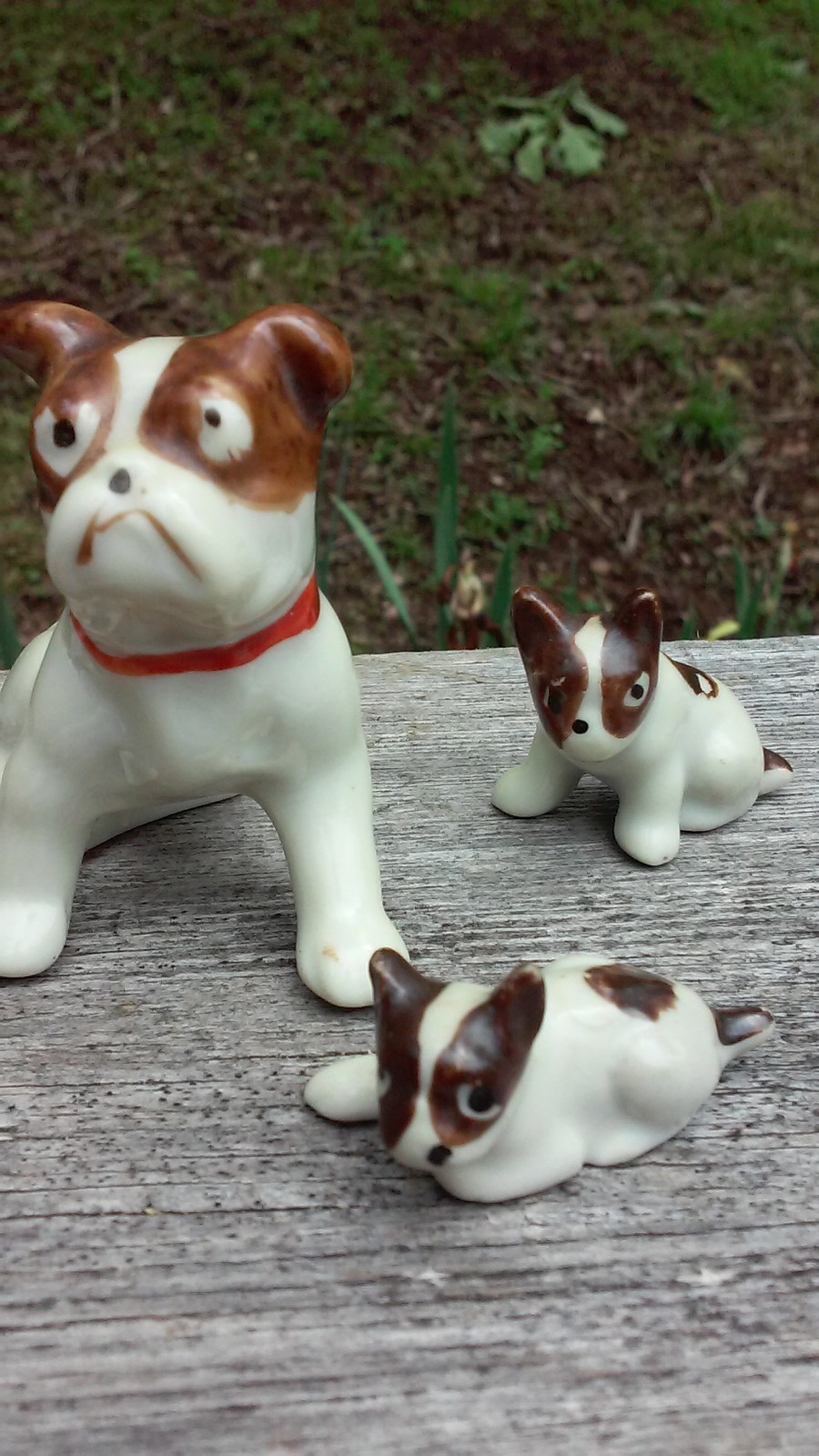 Vintage 1950's 60's Japan Porcelain Brown Spotted Bulldog & 4 Pups Figurines
