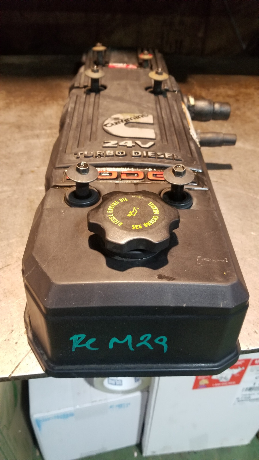 Dodge Ram 5.9L Cummins USED VALVE COVER ASSEMBLY 2005-07 4931453 4931454 - Picture 6 of 12