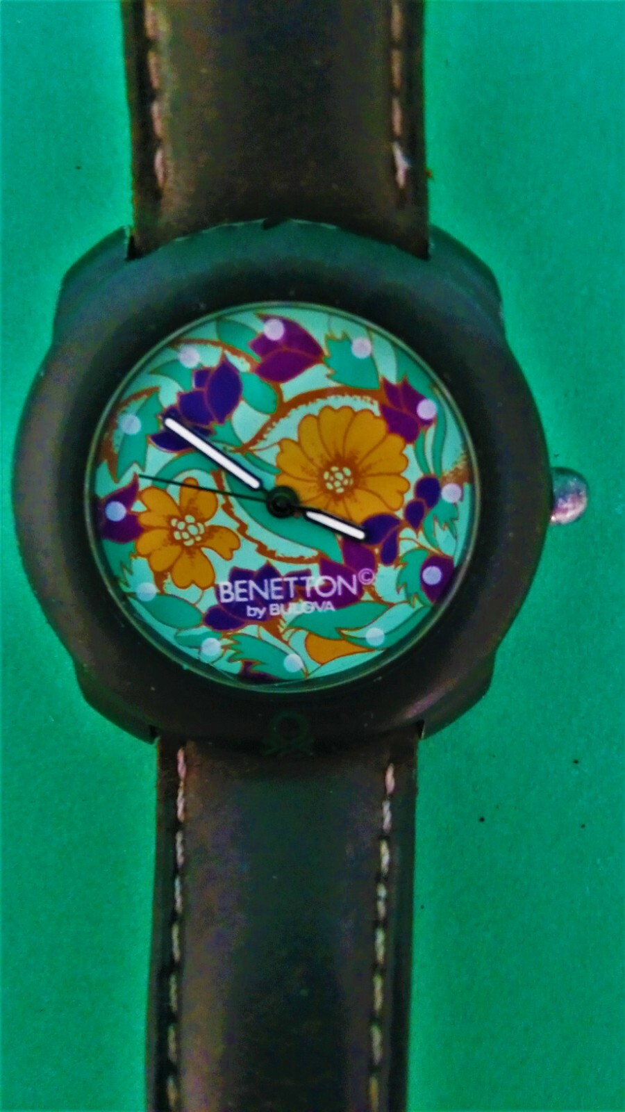 【希少】Benetton by Bulova 腕時計 Benetton by Bulova Green-Tone Quartz Analog Women's Watch