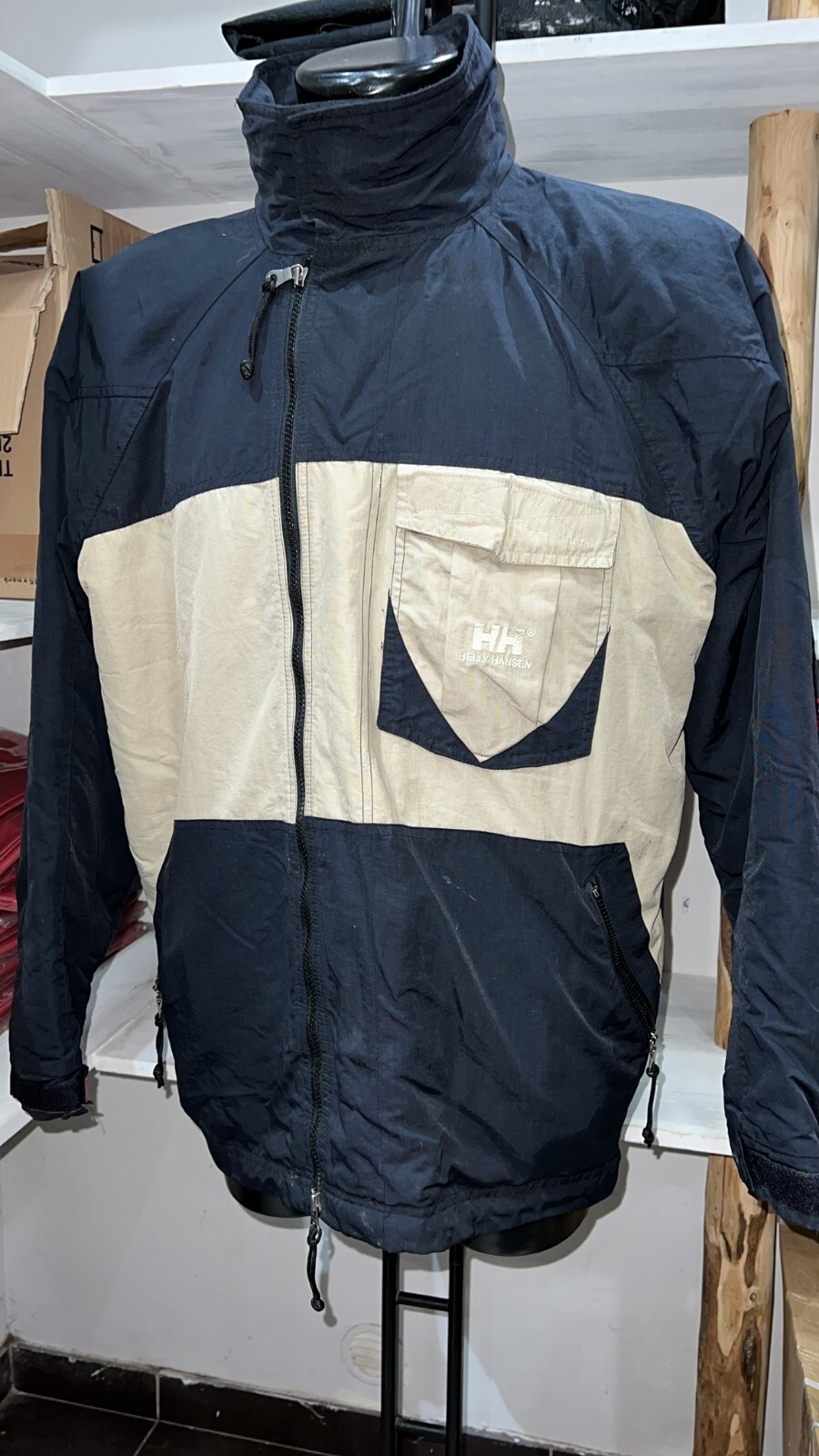 Helly Hansen Jacke Aus Polyester Gebraucht Man Blau Und Weiß Helly Hansen Jacke Aus Polyester Gebraucht Man Blau Und Weiß