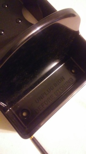 Rubbermaid Iron Wall Mount w/ Ironing Board Hanging Holder Hook (Black)