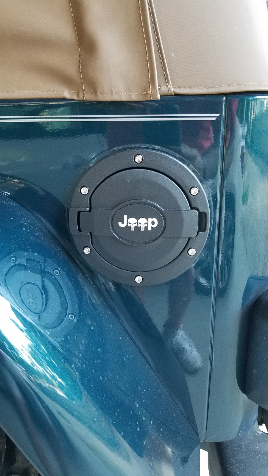 For 2018 JEEP Wrangler JL Fuel Filler Door Gas Cap Cover Accessories