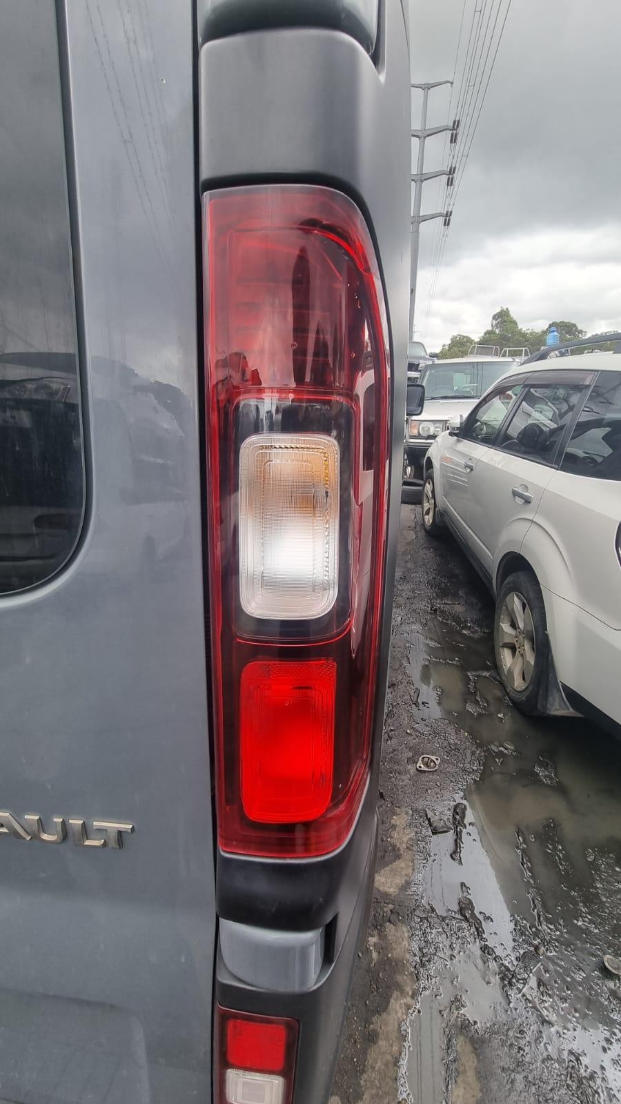 RENAULT TRAFIC 09/2019-12/2021 RIGHT HEADLAMP WITH LED TYPE X82 - thumbnail 5