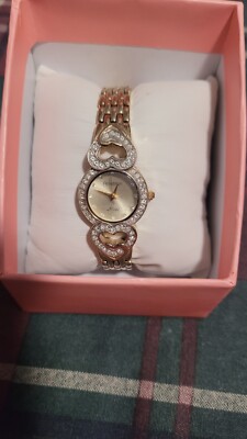 Armitron Now Watch Gold-Tone Heart Battery 6.25'' rhinestone dial numbers 