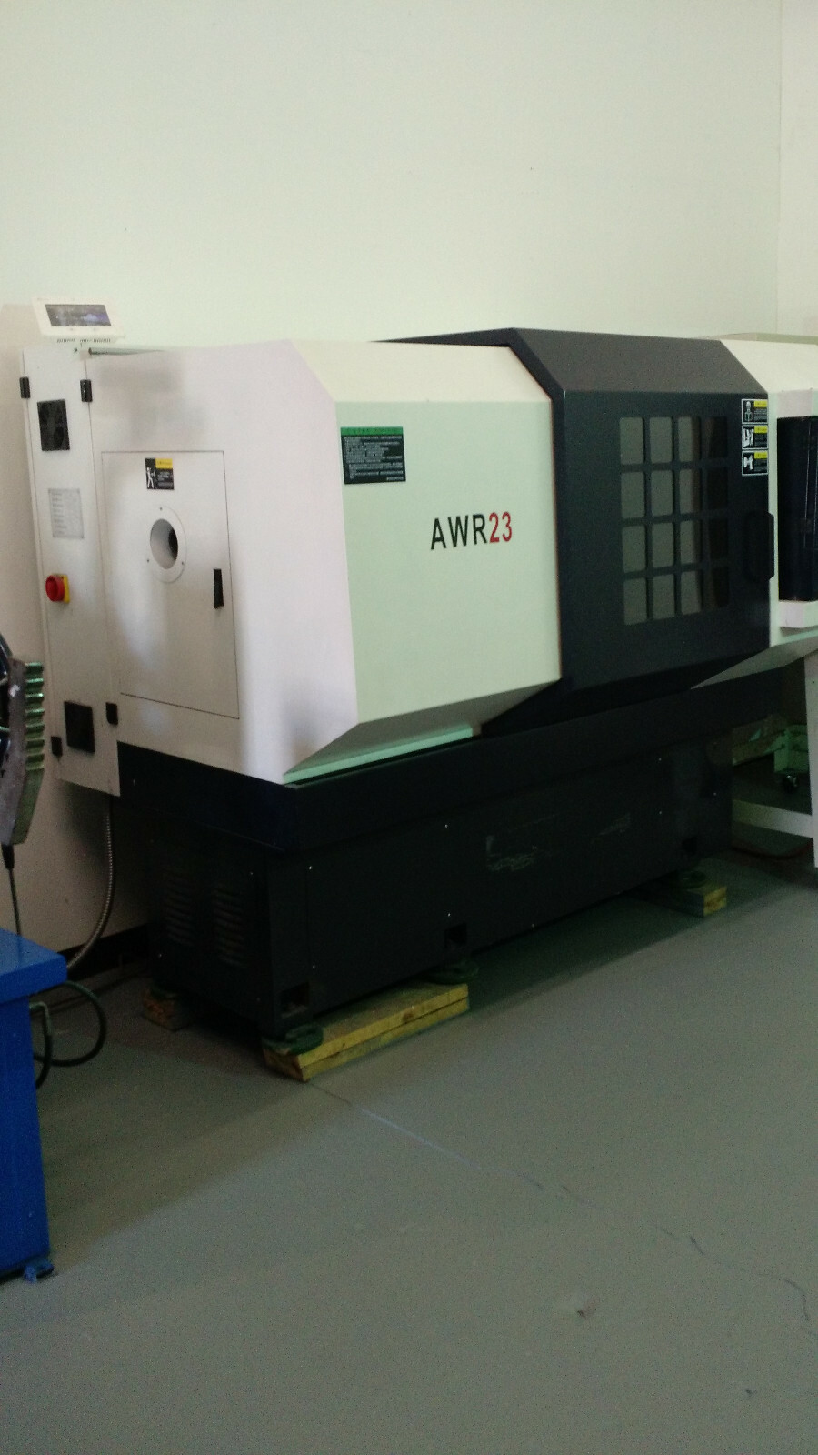 CNC lathe wheel repair machine. 2016 newest technology available.Only 126 hours