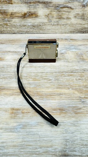 Ruby・Radio-Active Vintage Standard Micronic Ruby SR-H436 8-Transistor Radio