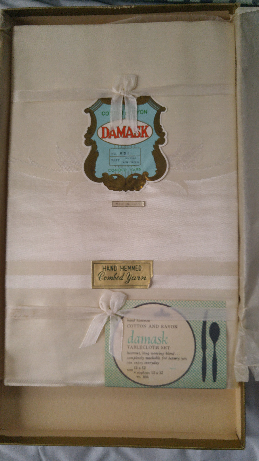 NIB Vintage Ivory Damask Cotton Hand Hemmed Table Cloth Napkin Set Combed Yarn