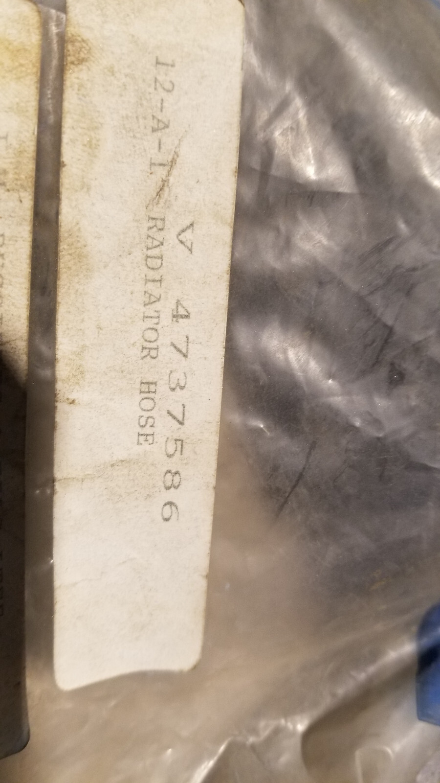 4737586 OEM VOLVO RAD HOSE VOE4737586  - Picture 2 of 2