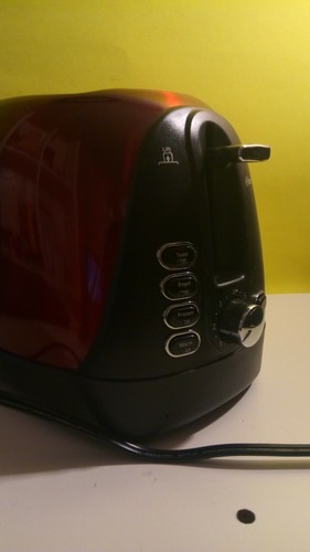 Oster Stainless Steel Jelly Bean 2-Slice Toaster With Cool Touch Exterior / RED