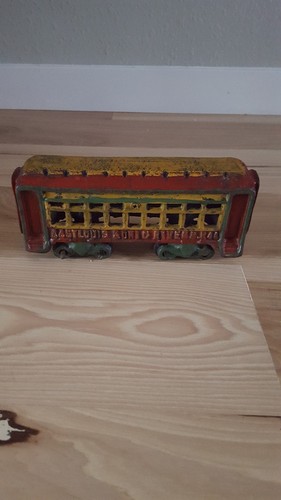 2 Vintage Cast Iron Train Passenger Car 44 St Louis & Ohio River Red Yellow