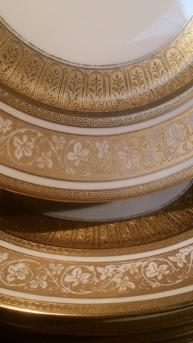 Set of 12 Heinrich & Co. Selb Bavaria Gold Encrusted Dinner Plates 11