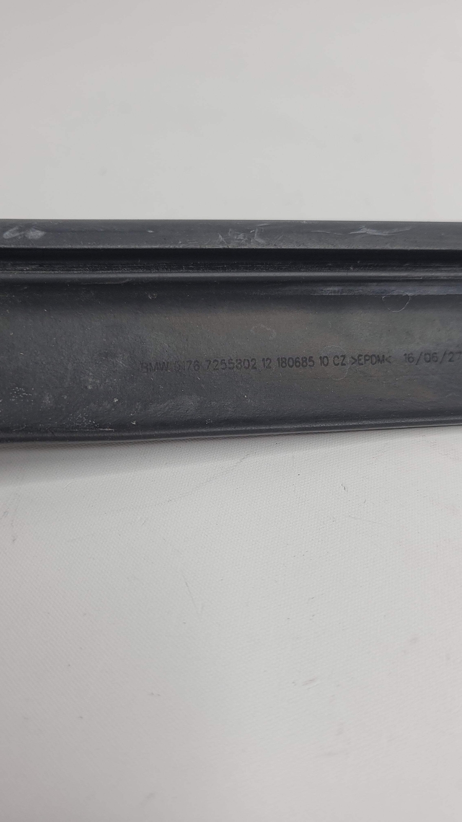 0 Bmw 328i 320i 335i F30 UNDER HOOD ENGINE BAY RUBBER SEAL WEATHERSTRIP - 7255802- image 5