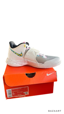 Nike Kyrie Flytrap III White/Black - Blue Fury BQ5620 104, 5Y