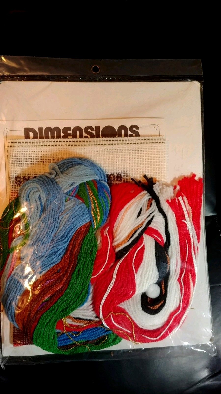 1984 DIMENSIONS LONGSTITCH NEEDLEPOINT KIT 9039 MERRY CHRISTMAS SANTA 12 X 16