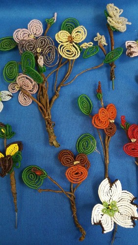 16 pcs Vintage Hand Wired Beaded Glass Bead Flower Floral Stems 2 1/2