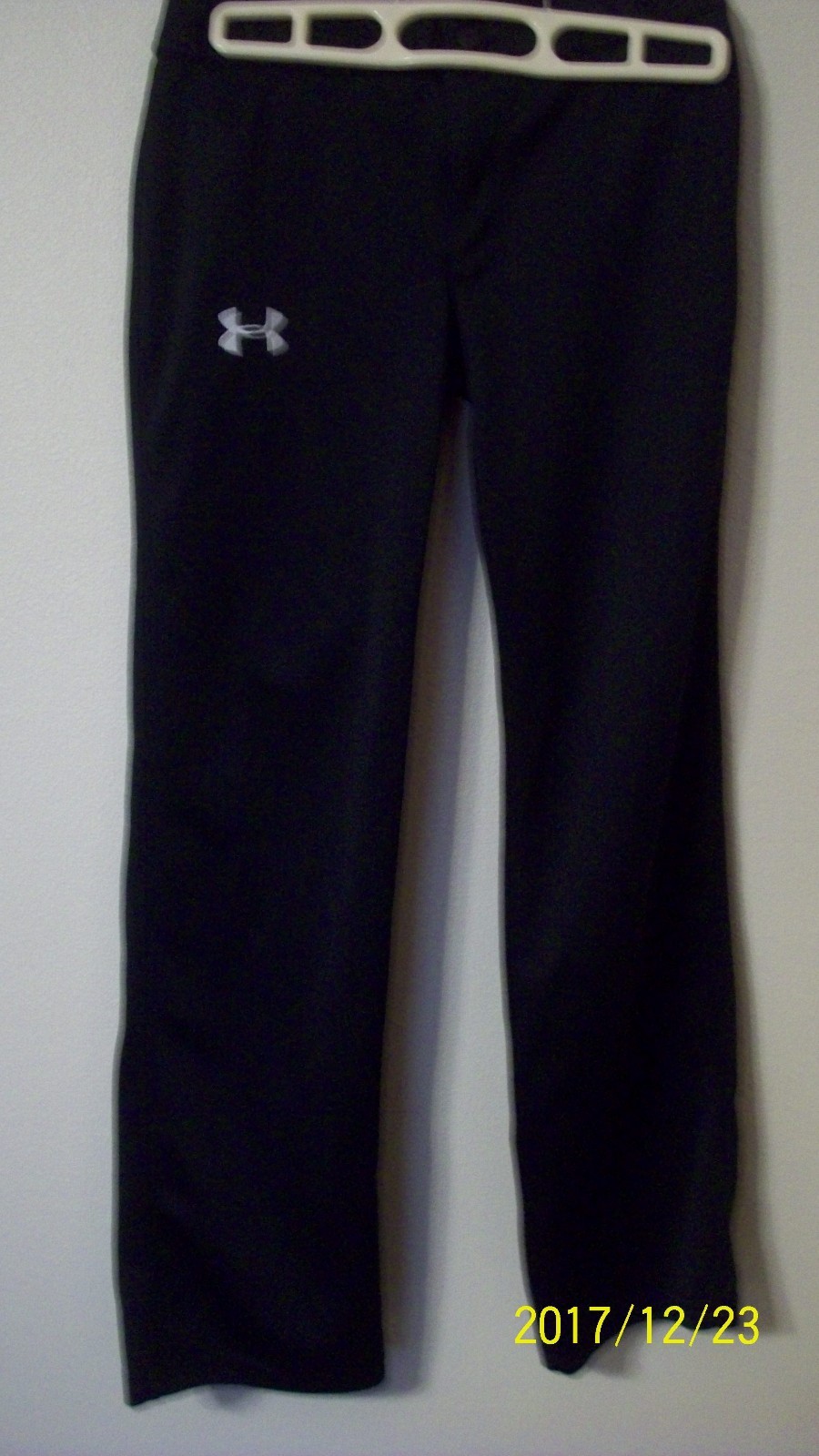 Cherokee workwear gray ladies size M set of 3  2 pants 1 zipper pocket top great