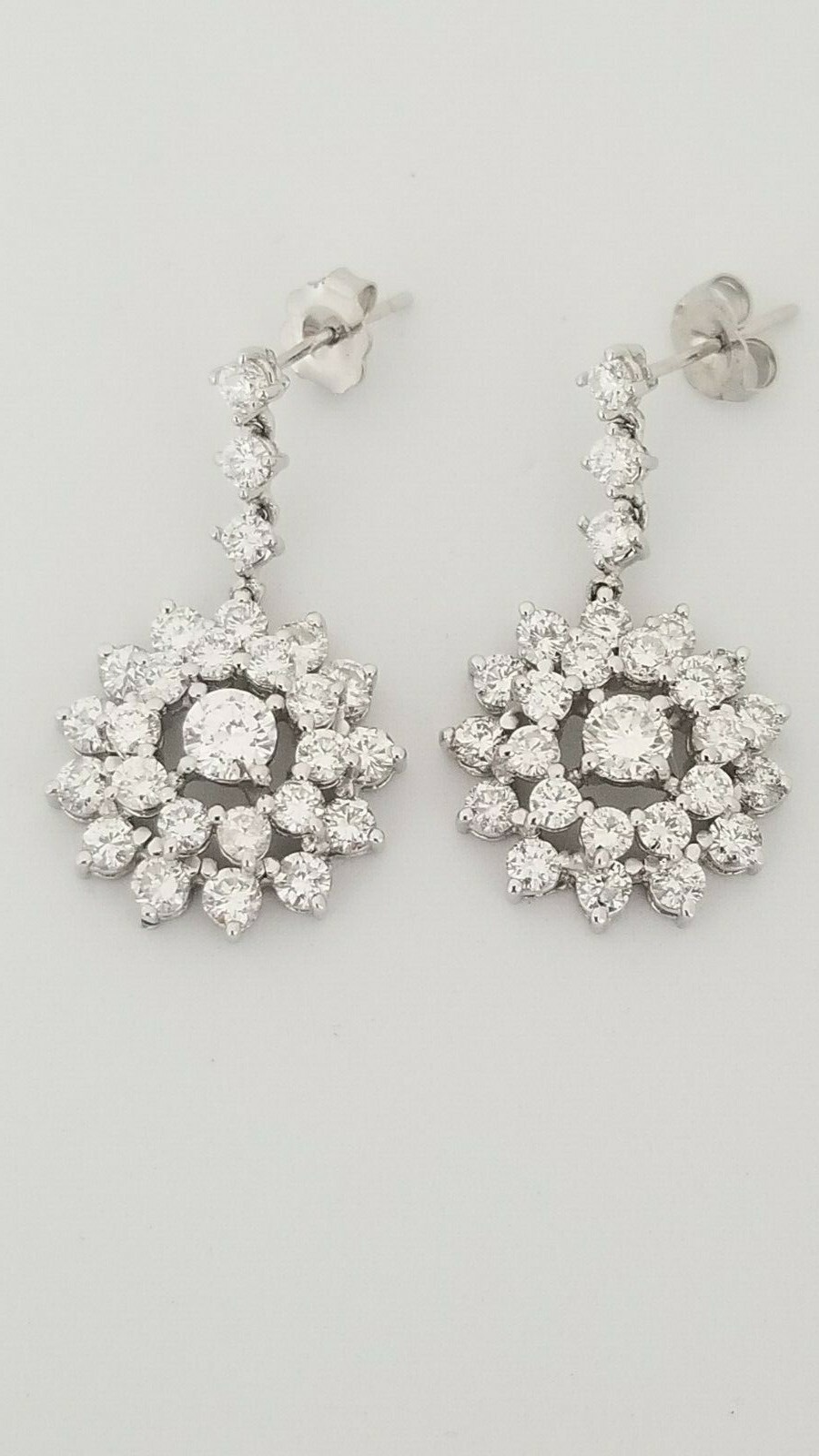 Pre-owned Teachers Jewelry 14k White Gold Diamond Cluster Hanging Earring 4.50 Carat G-h Color Vs2 Clearity