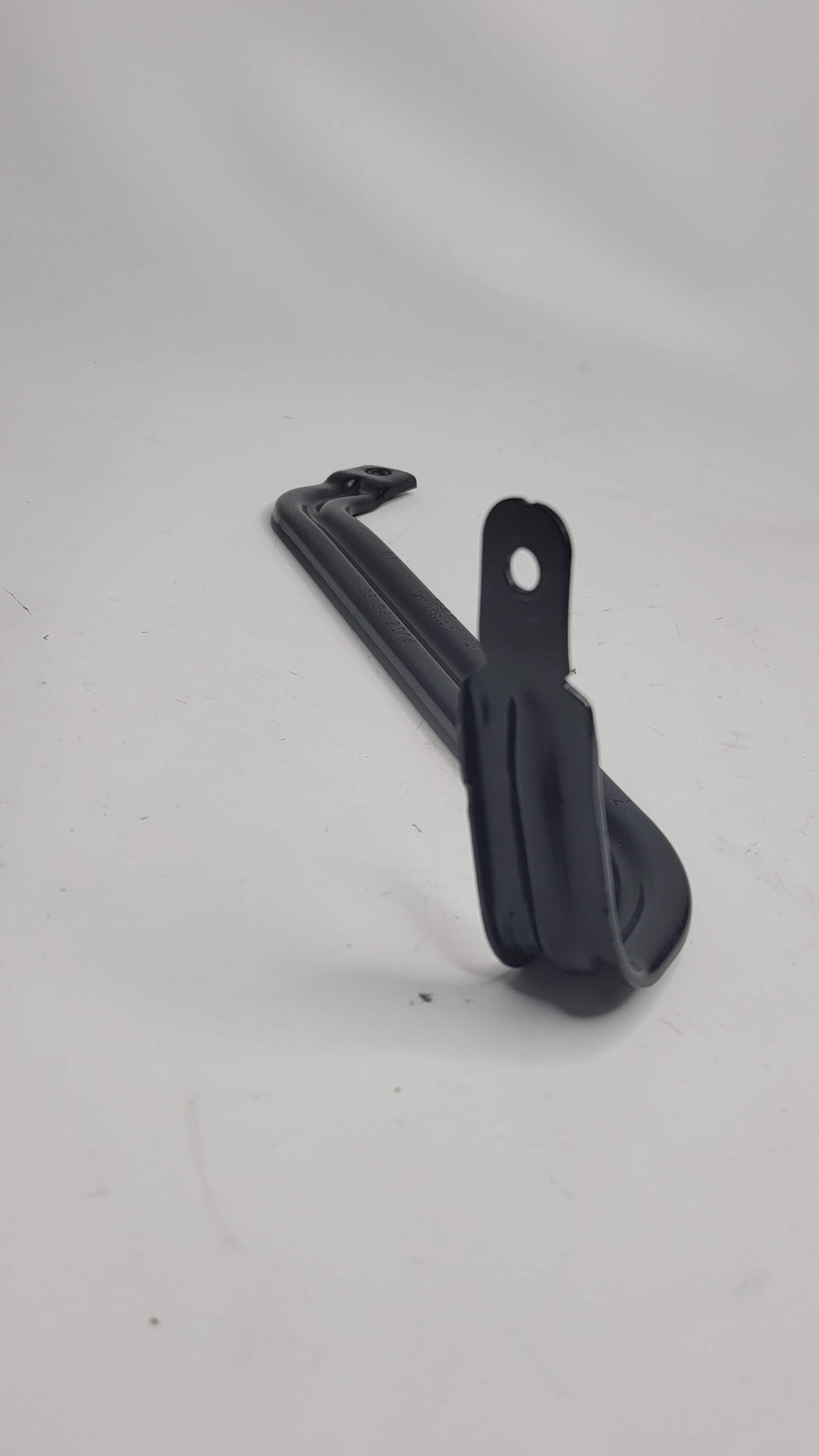 0 Bmw M3 F80 - Battery TIE DOWN Bracket 7601939 image 2