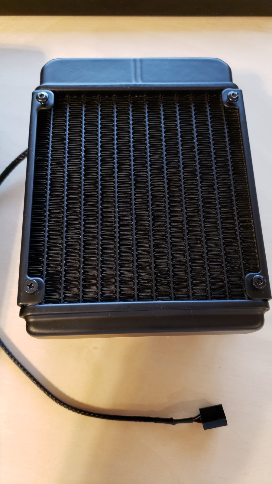 EK-FG 120 EXPANSION PACK - Radiator, 1 Vardar fan, and 2 Fittings! Works great!