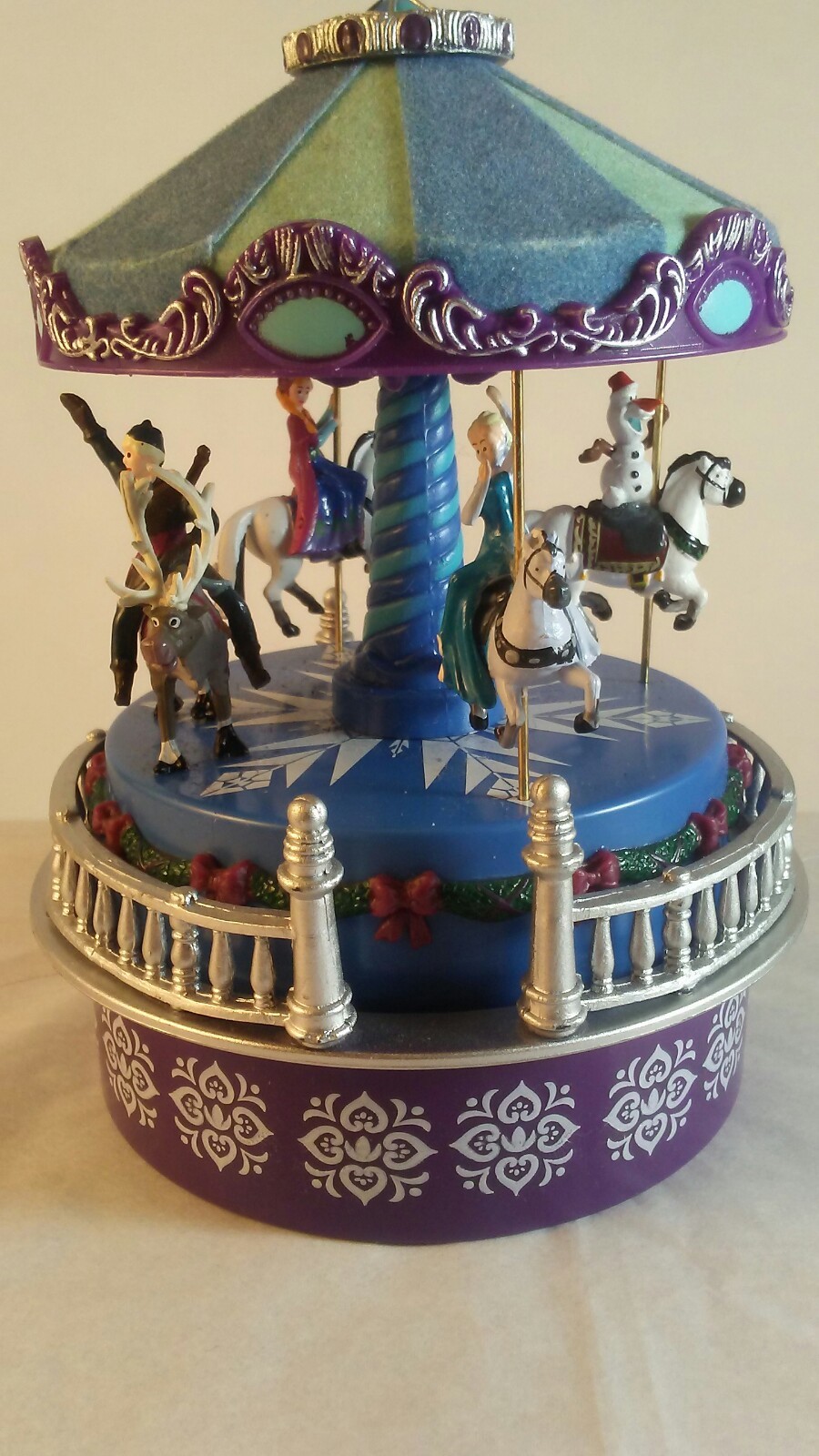 Disney Frozen Mr. Christmas Wind-Up Musical Carousel