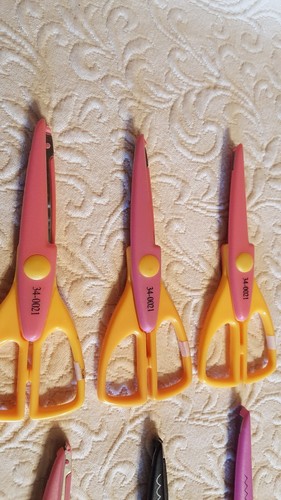 Lot of 6 Decortive Craft Scissors, Provo Craft, X-Acto, craft cut.