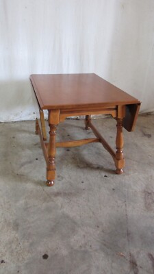 Pa House Pennsylvania Maple Drop Leaf Table Maple